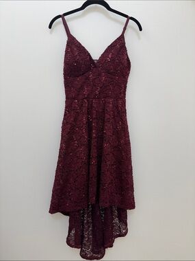 Elegant Lily Rose Burgundy Lace Dress
